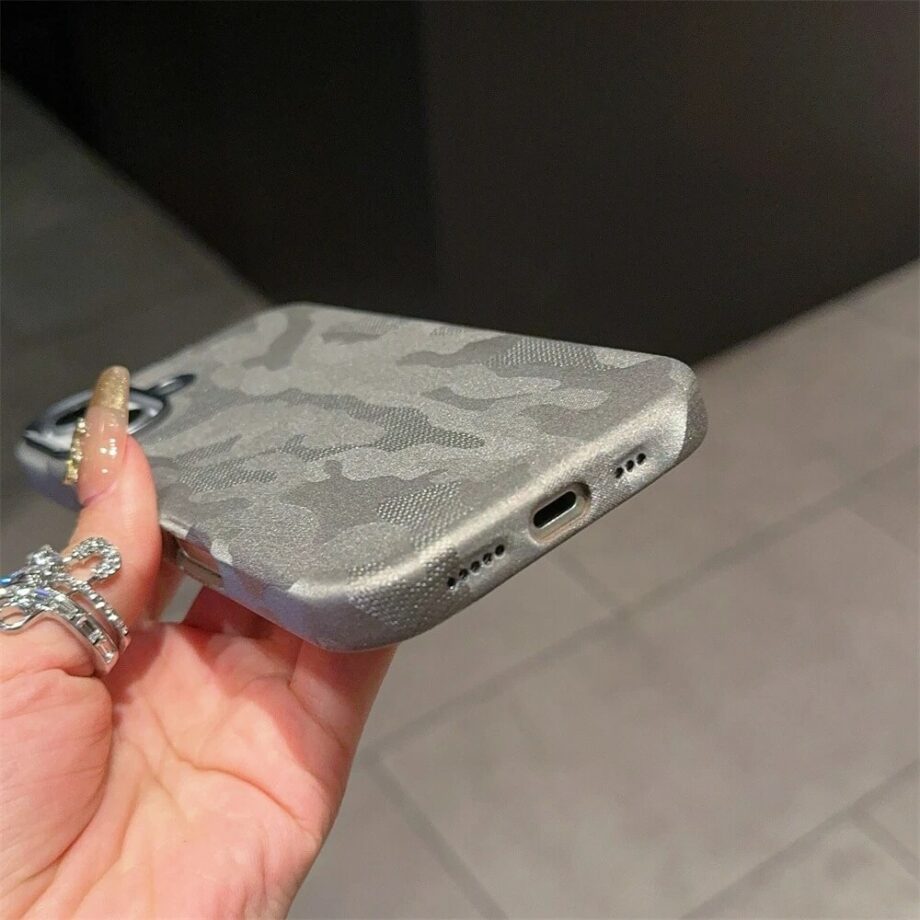 Camo iPhone 16 Case with MagSafe